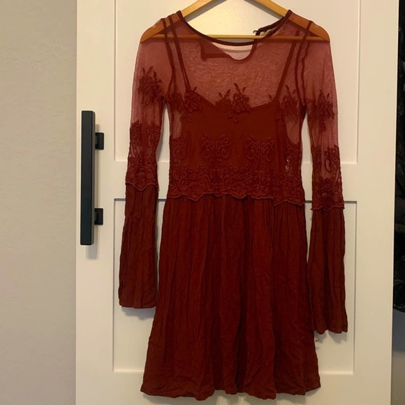 NWOT Altar'd State Darian Maroon Lace Dress Size Small - Picture 2 of 8